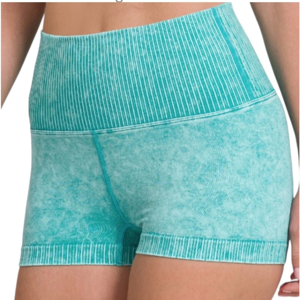 💚NWT TEAL MINERAL WASH HIGH WAIST BIKE SHORTS
